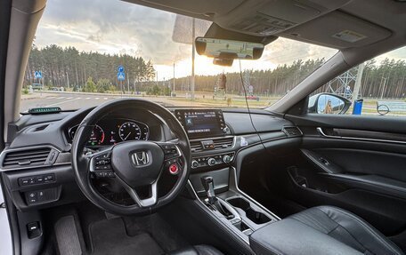 Honda Accord IX рестайлинг, 2018 год, 2 000 000 рублей, 14 фотография