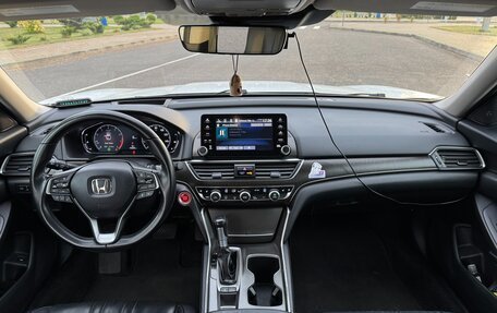 Honda Accord IX рестайлинг, 2018 год, 2 000 000 рублей, 13 фотография