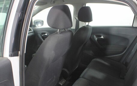 Volkswagen Polo VI (EU Market), 2011 год, 665 000 рублей, 17 фотография