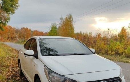 Hyundai Solaris II рестайлинг, 2018 год, 1 050 000 рублей, 7 фотография