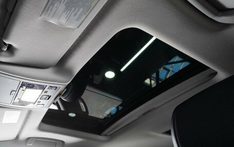 Toyota Land Cruiser 200, 2018 год, 5 749 000 рублей, 12 фотография