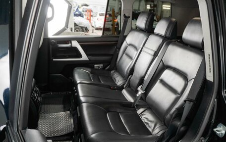 Toyota Land Cruiser 200, 2018 год, 5 749 000 рублей, 9 фотография