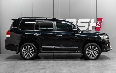 Toyota Land Cruiser 200, 2018 год, 5 749 000 рублей, 5 фотография