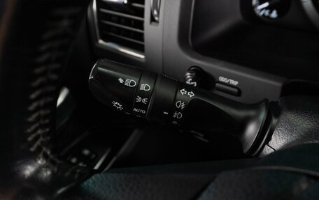 Toyota Land Cruiser 200, 2018 год, 5 749 000 рублей, 16 фотография