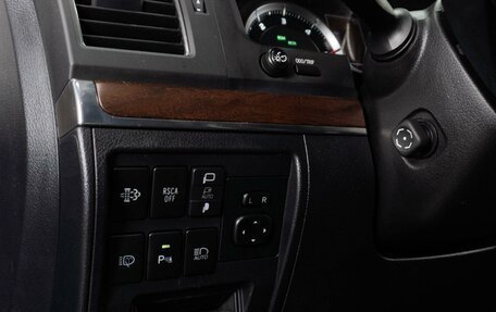 Toyota Land Cruiser 200, 2018 год, 5 749 000 рублей, 15 фотография