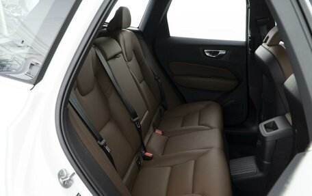 Volvo XC60 II, 2025 год, 6 303 077 рублей, 9 фотография