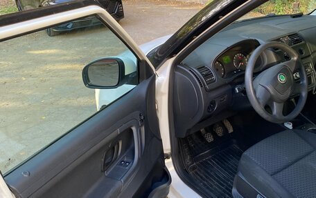 Skoda Fabia II, 2011 год, 650 000 рублей, 8 фотография