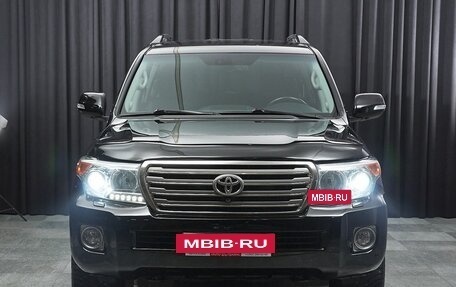 Toyota Land Cruiser 200, 2012 год, 3 099 000 рублей, 2 фотография