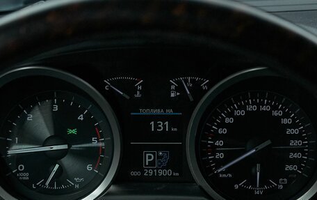 Toyota Land Cruiser 200, 2012 год, 3 099 000 рублей, 19 фотография