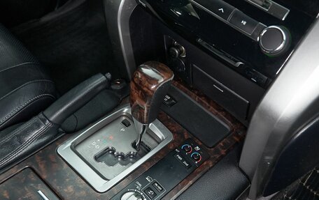 Toyota Land Cruiser 200, 2012 год, 3 099 000 рублей, 18 фотография