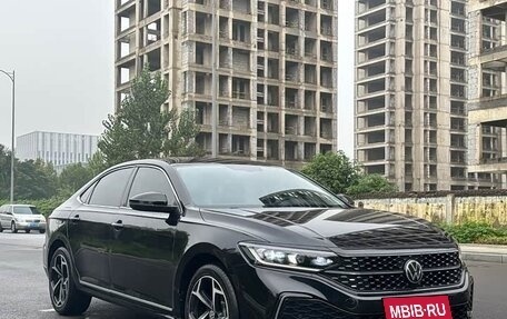 Volkswagen Passat B8 рестайлинг, 2022 год, 2 280 000 рублей, 3 фотография