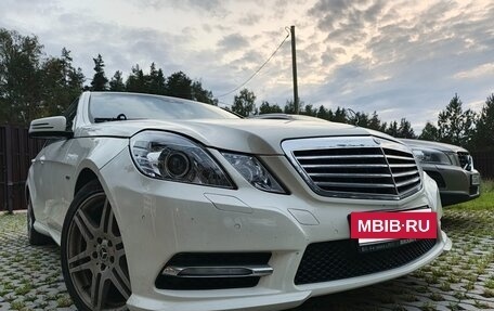 Mercedes-Benz E-Класс, 2011 год, 1 350 000 рублей, 2 фотография
