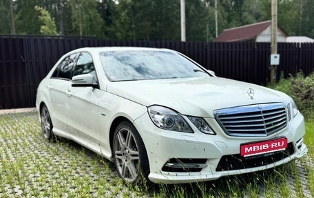 Mercedes-Benz E-Класс, 2011 год, 1 350 000 рублей, 1 фотография