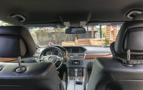 Mercedes-Benz E-Класс, 2011 год, 1 350 000 рублей, 12 фотография