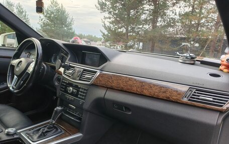 Mercedes-Benz E-Класс, 2011 год, 1 350 000 рублей, 16 фотография