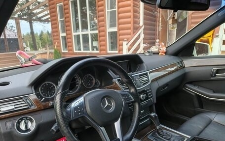 Mercedes-Benz E-Класс, 2011 год, 1 350 000 рублей, 13 фотография