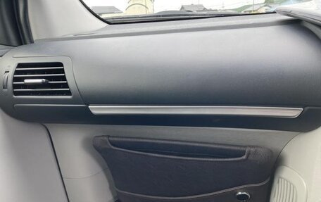 Toyota iQ, 2015 год, 675 000 рублей, 32 фотография