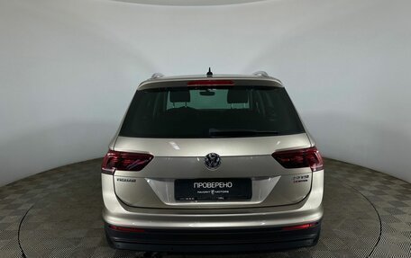 Volkswagen Tiguan II, 2017 год, 2 350 000 рублей, 3 фотография
