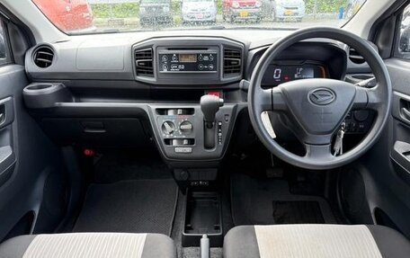 Daihatsu Mira e:S II, 2021 год, 550 000 рублей, 6 фотография