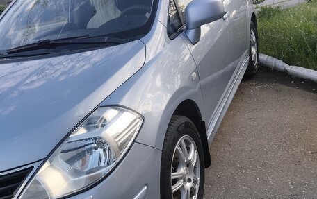 Nissan Tiida, 2011 год, 900 000 рублей, 3 фотография