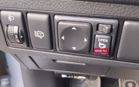 Nissan Tiida, 2011 год, 900 000 рублей, 7 фотография