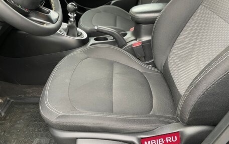KIA Soul II рестайлинг, 2019 год, 1 230 000 рублей, 19 фотография