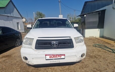 Toyota Tundra II, 2009 год, 1 950 000 рублей, 1 фотография