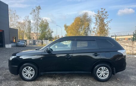 Mitsubishi Outlander III рестайлинг 3, 2014 год, 1 500 000 рублей, 2 фотография