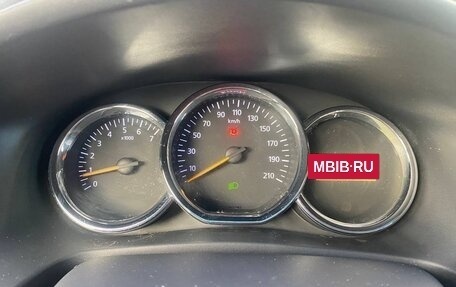 Renault Logan II, 2020 год, 590 000 рублей, 16 фотография