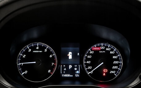 Mitsubishi Outlander III рестайлинг 3, 2018 год, 1 995 000 рублей, 13 фотография