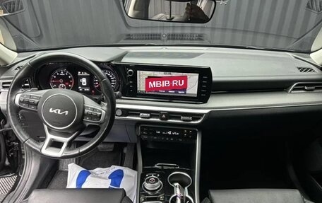 KIA K5, 2023 год, 2 500 000 рублей, 11 фотография