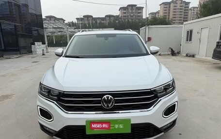 Volkswagen T-Roc I, 2021 год, 1 596 000 рублей, 3 фотография