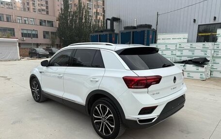 Volkswagen T-Roc I, 2021 год, 1 596 000 рублей, 4 фотография