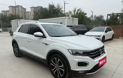 Volkswagen T-Roc I, 2021 год, 1 596 000 рублей, 1 фотография