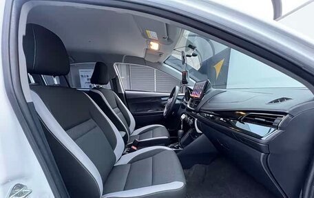 Toyota Yaris XP150 рестайлинг, 2022 год, 1 400 000 рублей, 15 фотография