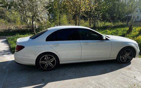 Mercedes-Benz E-Класс, 2018 год, 3 650 000 рублей, 34 фотография