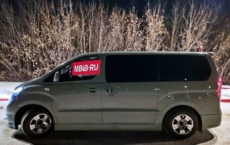 Hyundai Grand Starex Grand Starex I рестайлинг 2, 2008 год, 1 800 000 рублей, 2 фотография