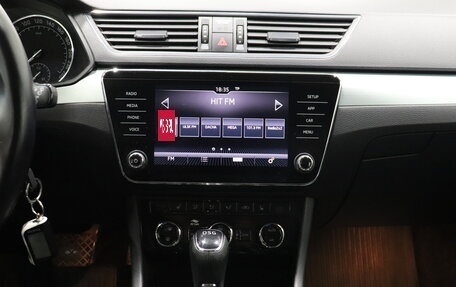 Skoda Superb III рестайлинг, 2018 год, 1 855 000 рублей, 10 фотография