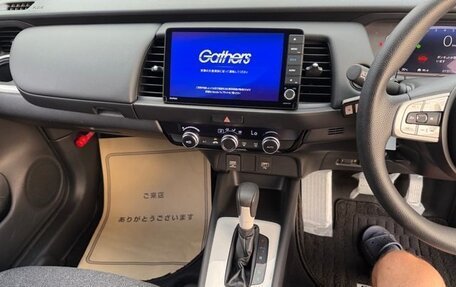 Honda Fit, 2022 год, 1 200 000 рублей, 16 фотография