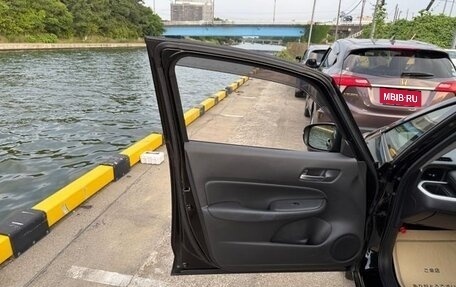 Honda Fit, 2022 год, 1 200 000 рублей, 35 фотография