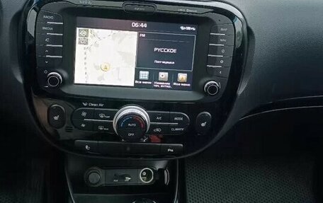 KIA Soul II рестайлинг, 2015 год, 1 750 000 рублей, 5 фотография