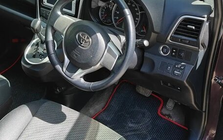 Toyota Ractis II, 2014 год, 930 000 рублей, 5 фотография