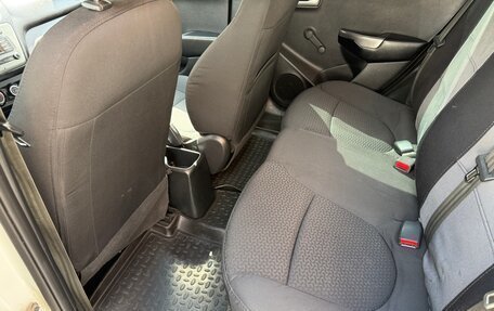 KIA Rio III рестайлинг, 2016 год, 400 000 рублей, 10 фотография