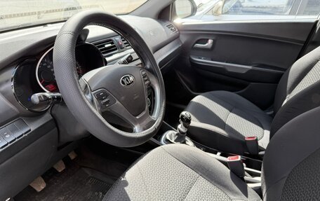 KIA Rio III рестайлинг, 2016 год, 400 000 рублей, 21 фотография