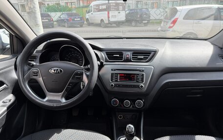 KIA Rio III рестайлинг, 2016 год, 400 000 рублей, 23 фотография
