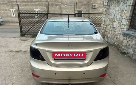 Hyundai Solaris II рестайлинг, 2011 год, 650 000 рублей, 8 фотография