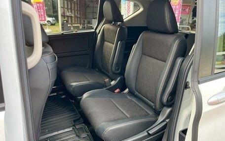 Honda Freed II, 2021 год, 1 420 000 рублей, 14 фотография