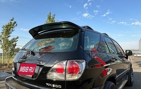 Lexus RX IV рестайлинг, 2001 год, 1 250 000 рублей, 5 фотография