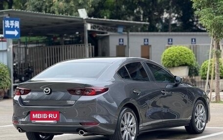Mazda 3, 2022 год, 1 650 000 рублей, 4 фотография