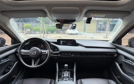 Mazda 3, 2022 год, 1 650 000 рублей, 9 фотография